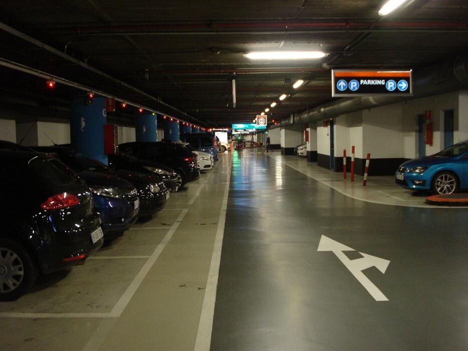 Images Parking Saba L'Illa Diagonal