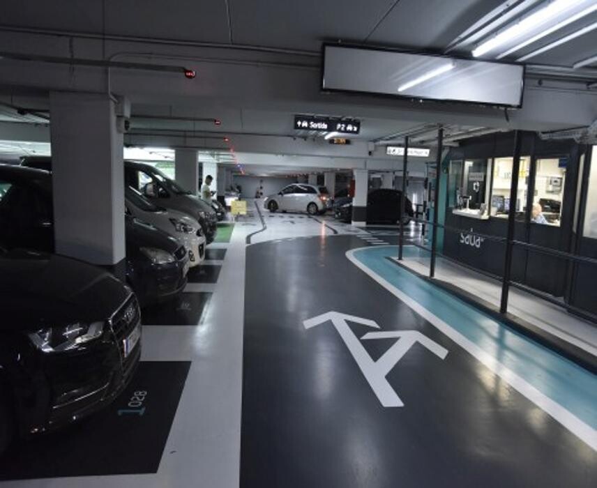 Images Parking Saba Plaza Vella