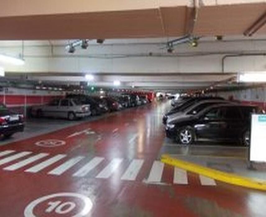 Images Parking Saba Bamsa Hospital Clínic