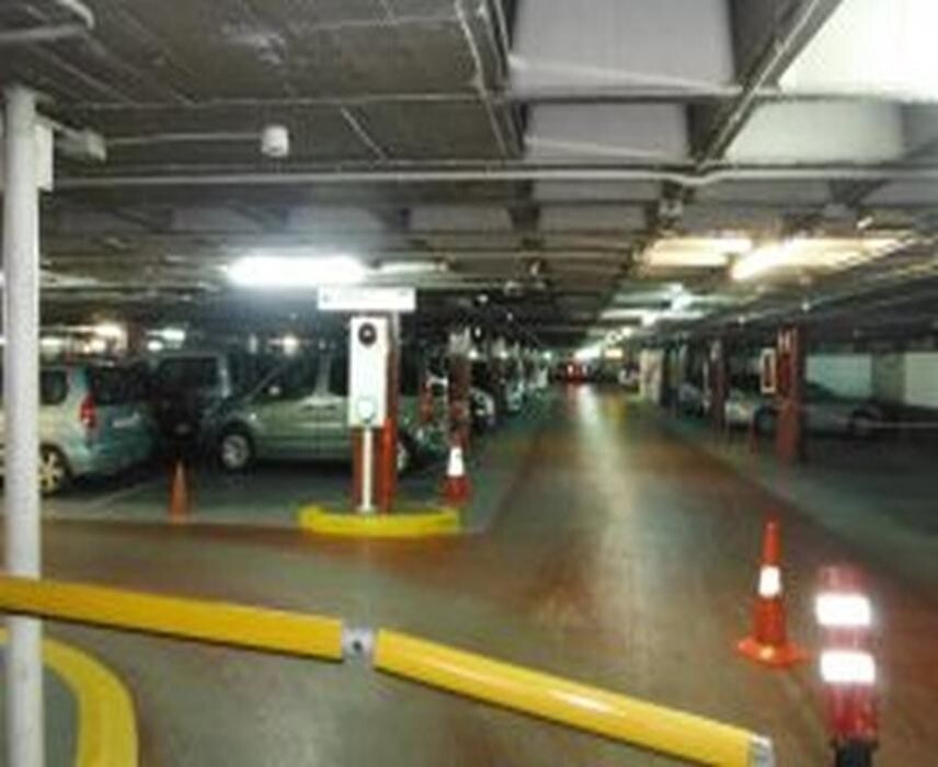 Images Parking Saba Bamsa Plaça Catalunya