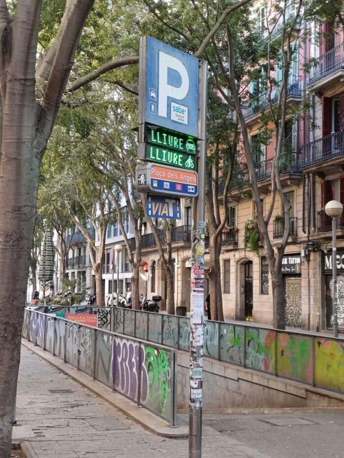 Images Parking Saba Bamsa Plaça dels Àngels