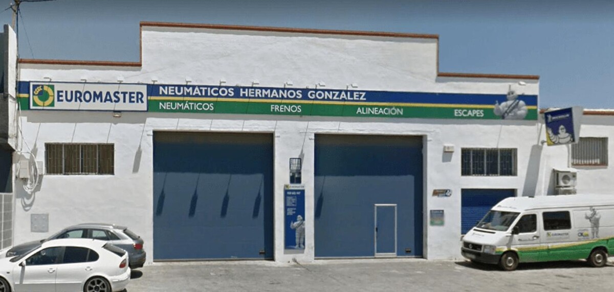 Images Euromaster Motril Suc. Hermanos González