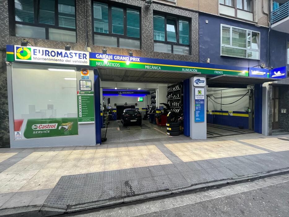 Images Castrol Service Euromaster Garaje Grand Prix