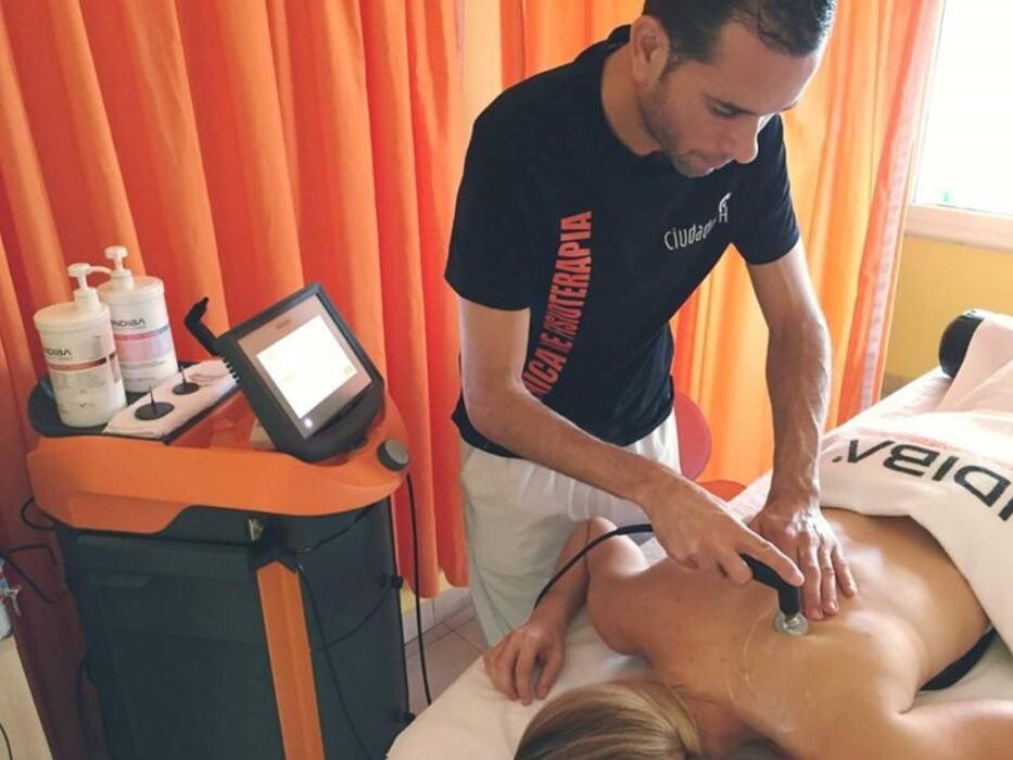 Images Ciudad Alta Clinica De Fisioterapia y Audiología