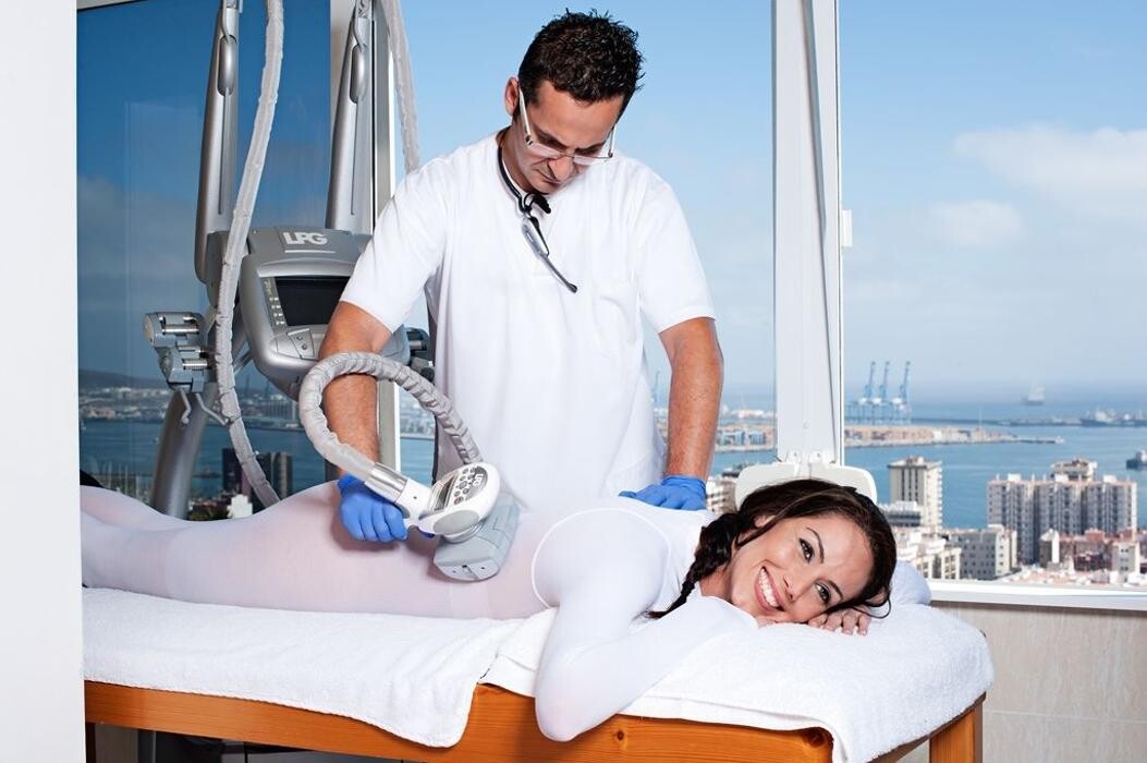 Images Ciudad Alta Clinica De Fisioterapia y Audiología