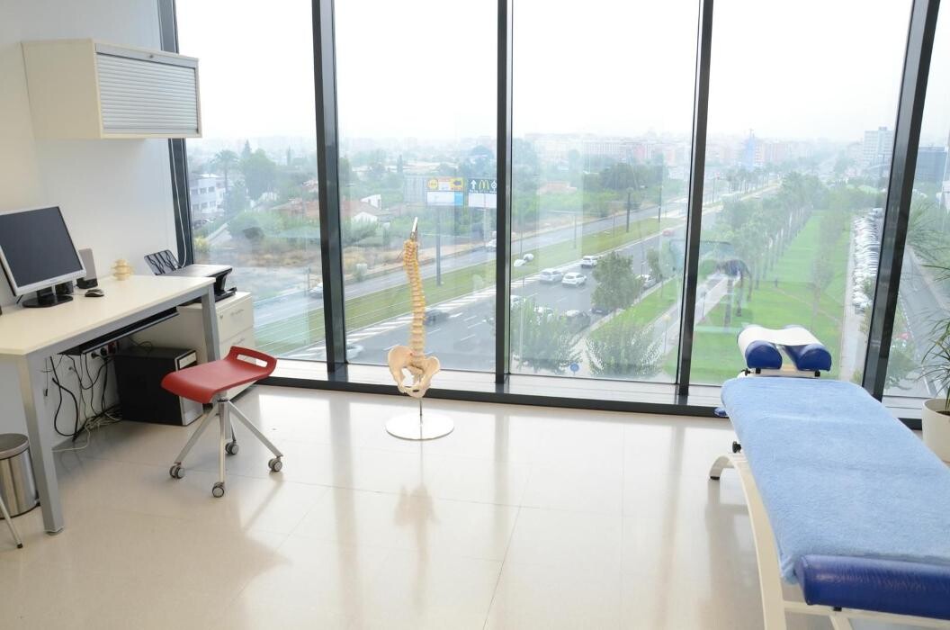 Images Centros Valverde Quiropráctica y Fisioterapia