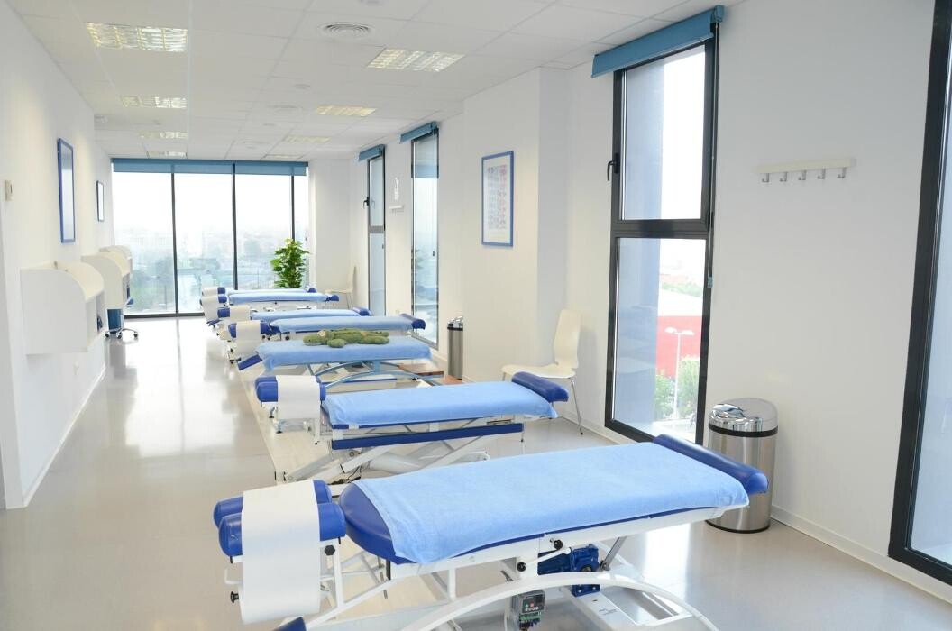 Images Centros Valverde Quiropráctica y Fisioterapia