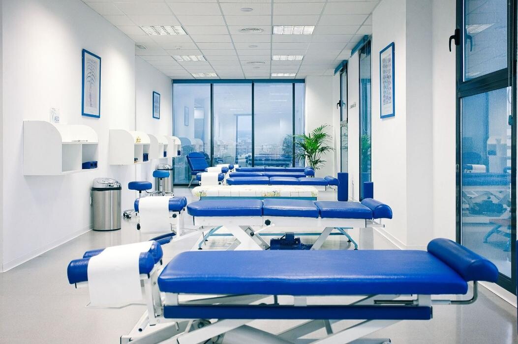 Images Centros Valverde Quiropráctica y Fisioterapia
