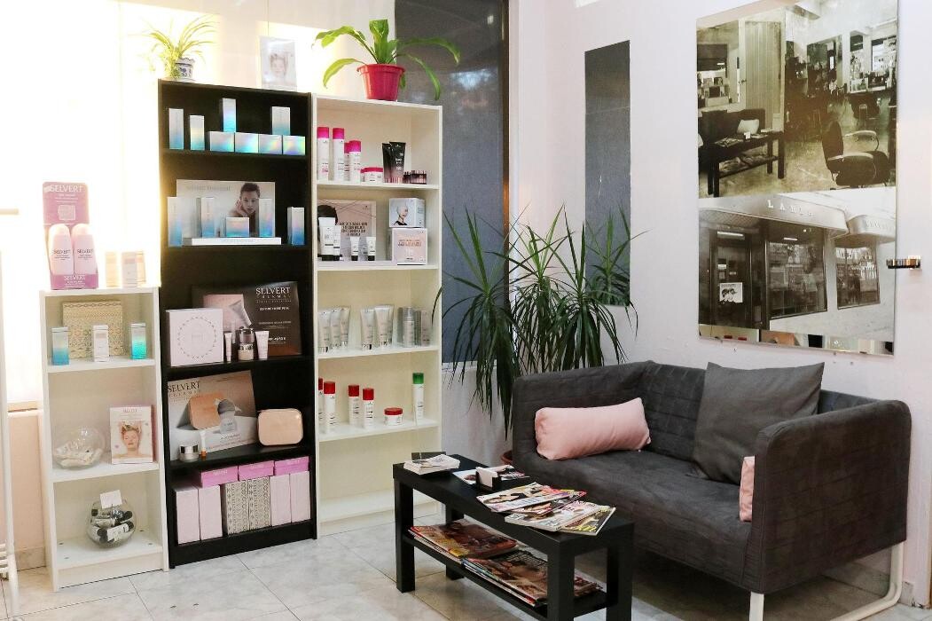 Images Peluquería y Estética Laris