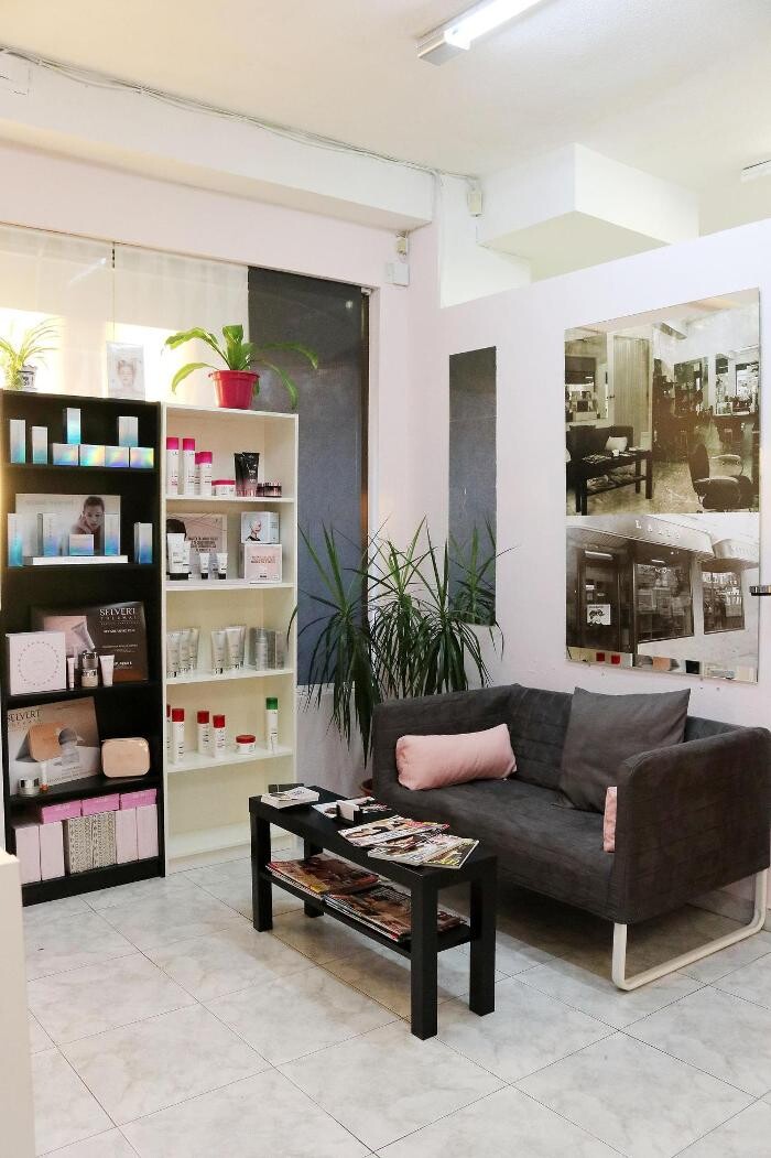 Images Peluquería y Estética Laris