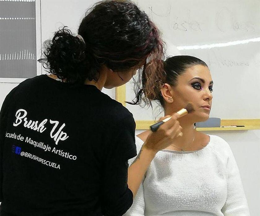 Images Brush Up Escuela