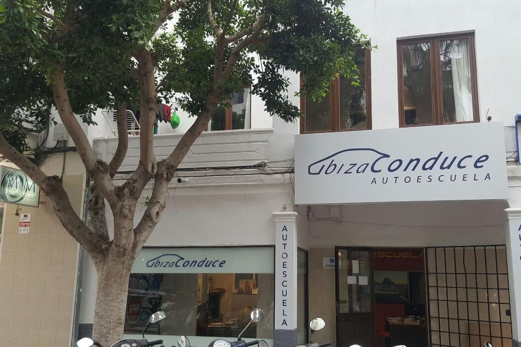 Images Autoescuela Ibiza Conduce