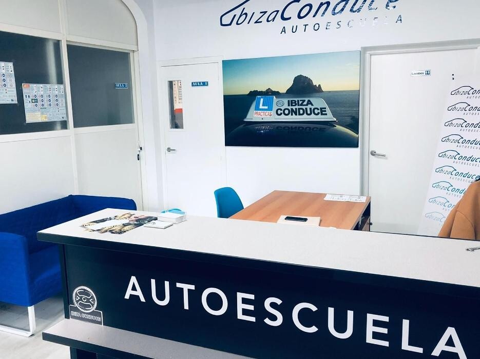 Images Autoescuela Ibiza Conduce