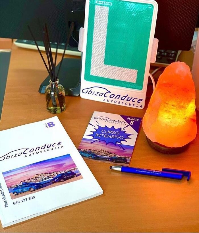Images Autoescuela Ibiza Conduce