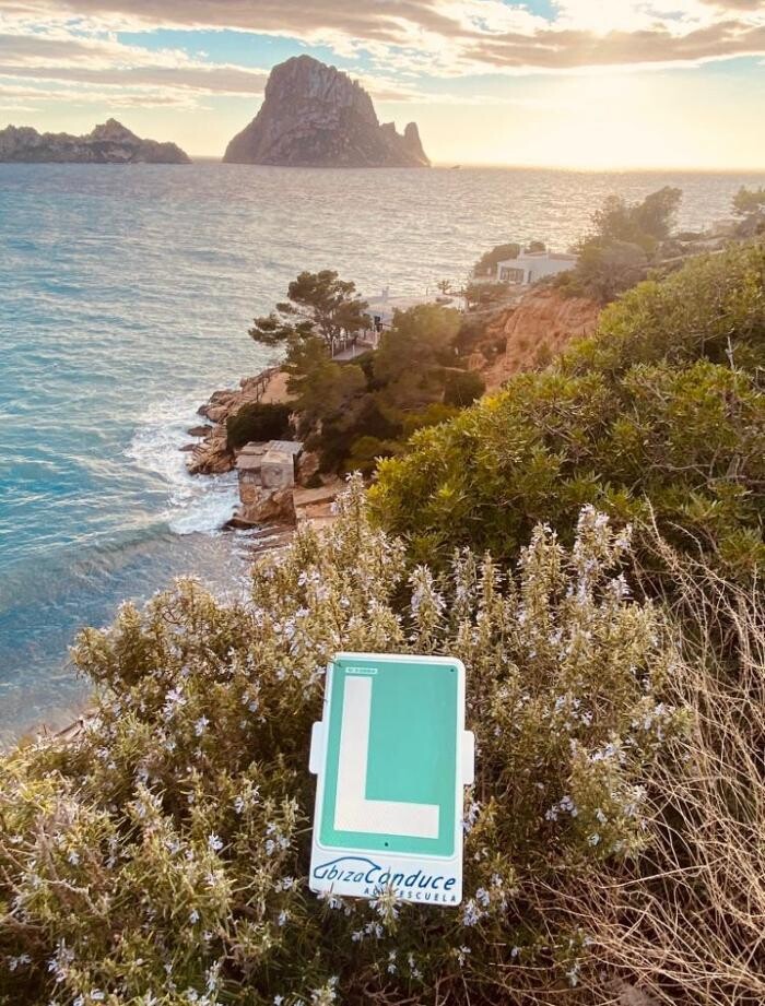 Images Autoescuela Ibiza Conduce