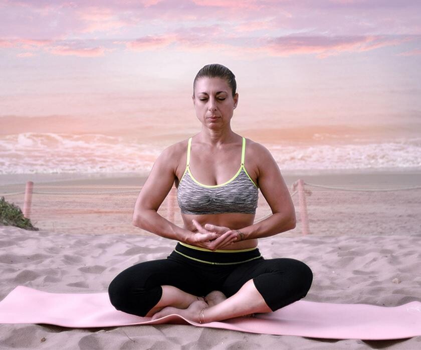 Images Izel Yoga