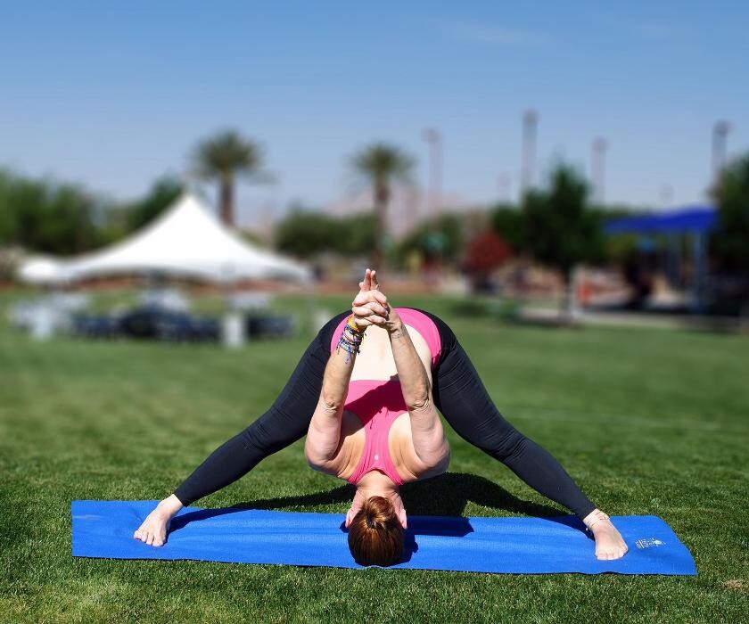 Images Izel Yoga