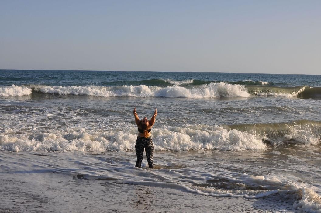 Images Izel Yoga