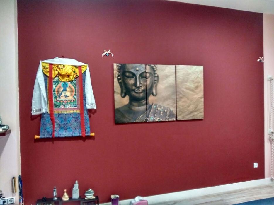 Images Izel Yoga
