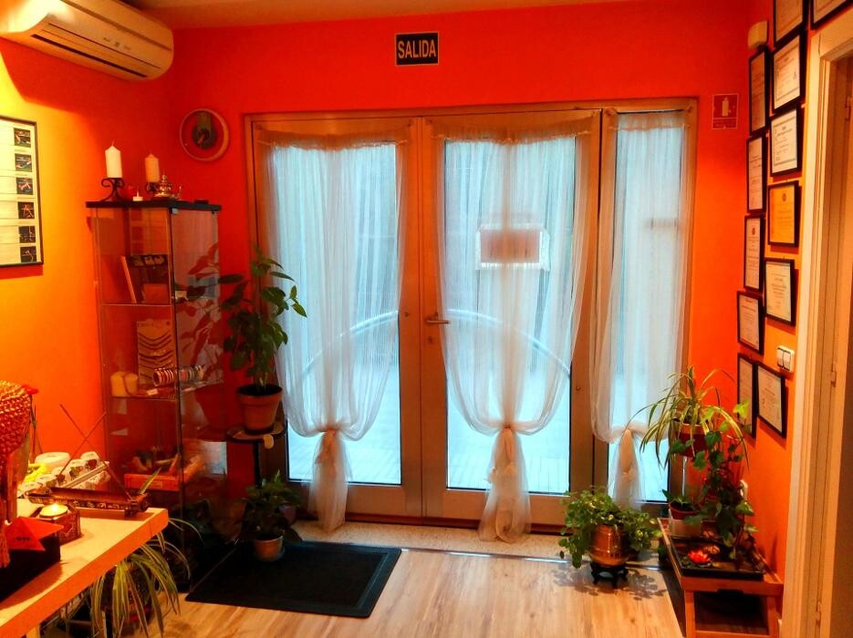 Images Izel Yoga