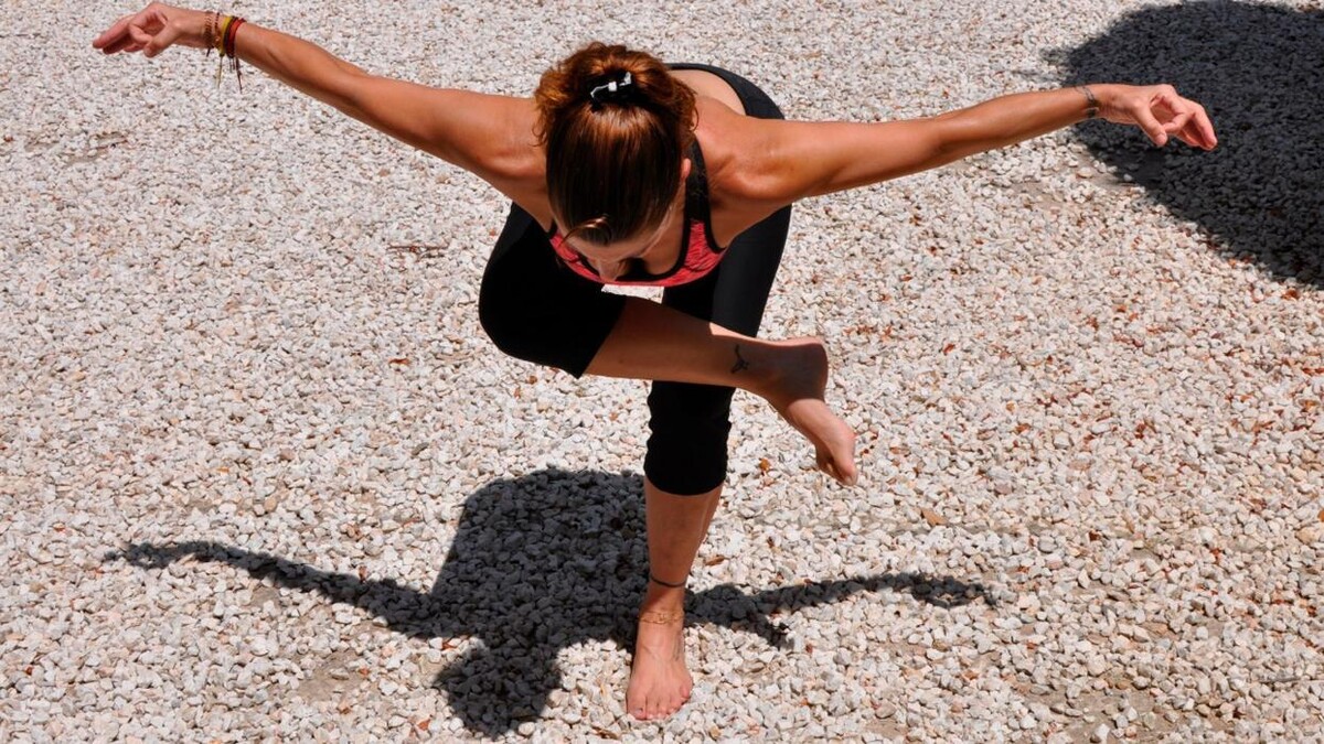 Images Izel Yoga