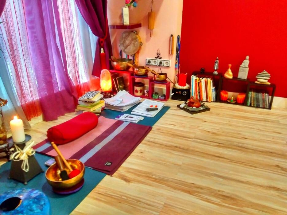 Images Izel Yoga
