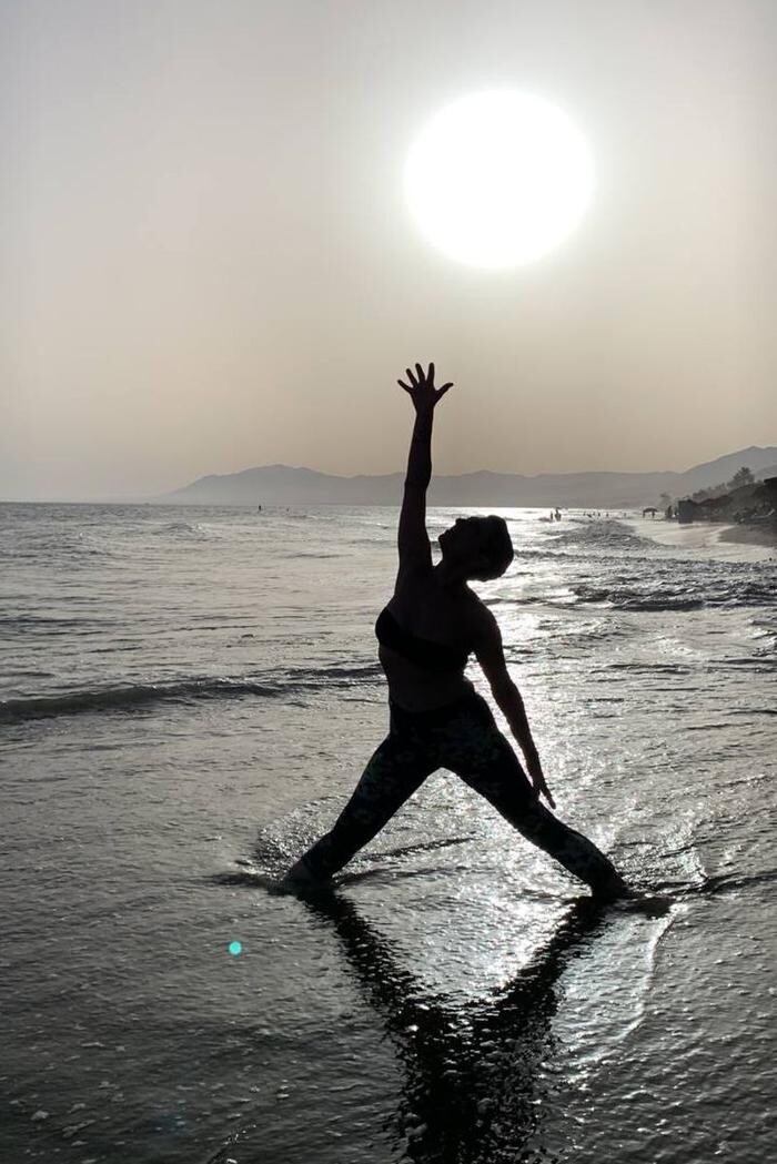 Images Izel Yoga