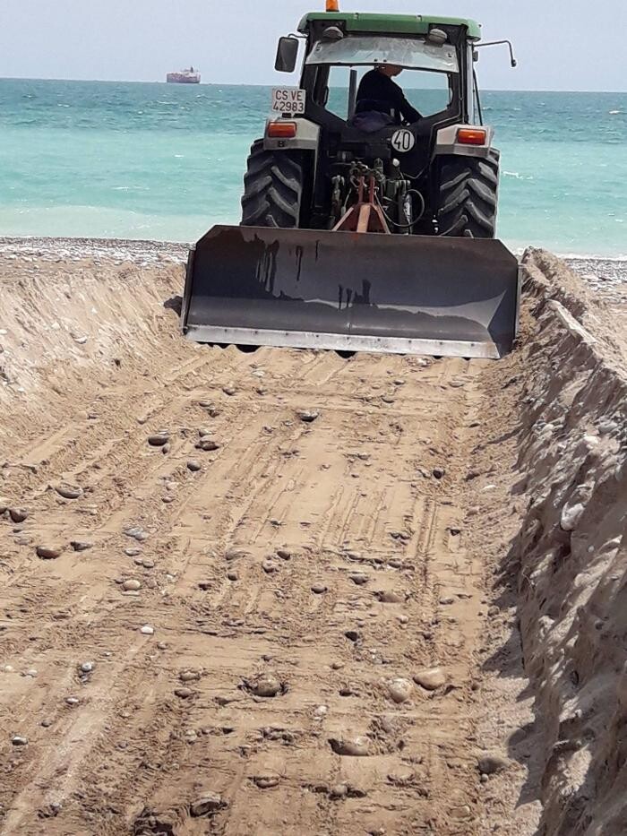 Images Tractores y Excavaciones Mores