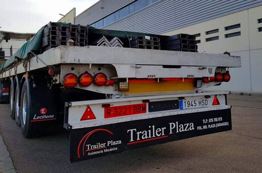 Images Asistencia Mecánica Trailer Plaza