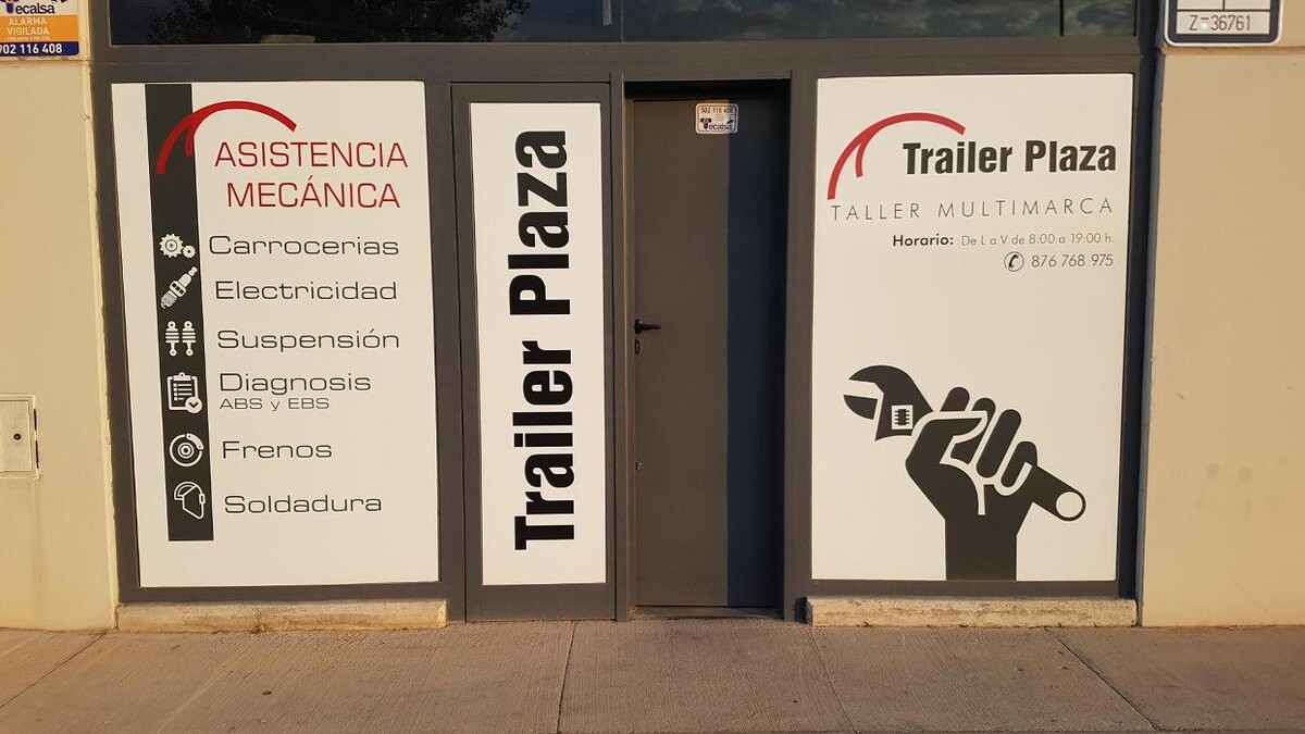 Images Asistencia Mecánica Trailer Plaza