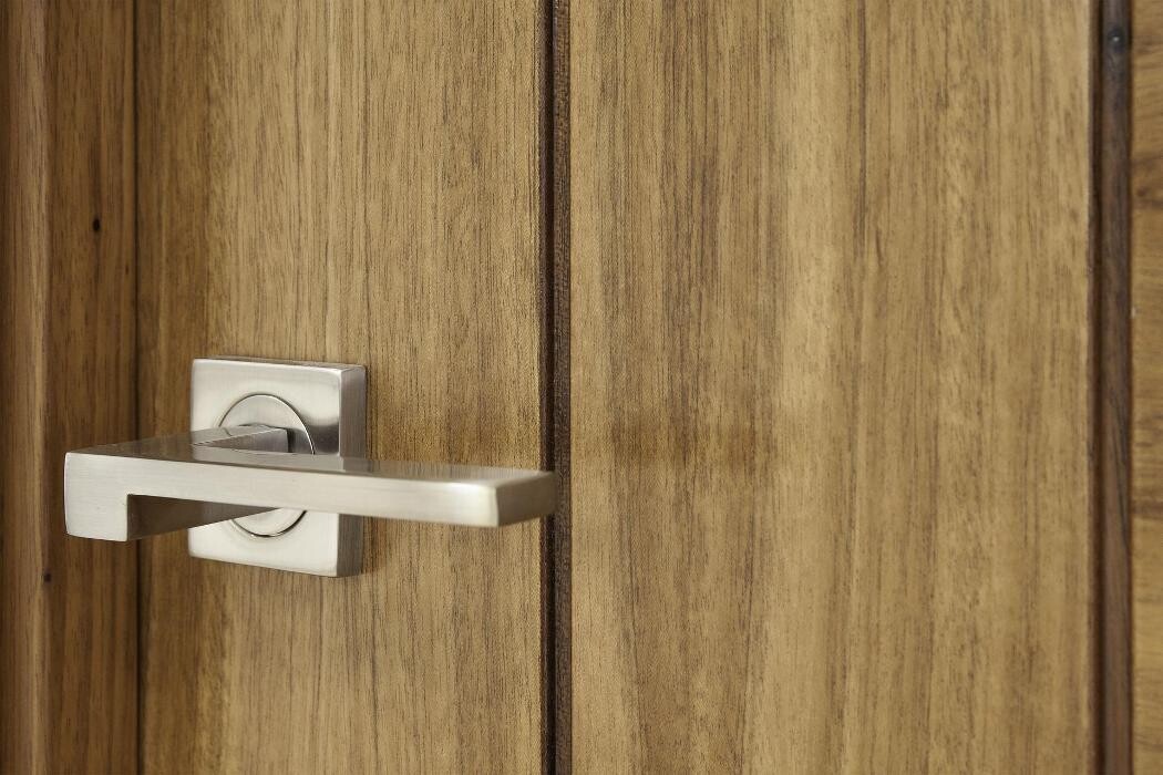 Images Puertas Burg LP