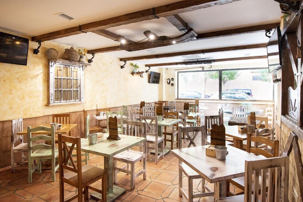 Images TABERNA TRES HERMANOS C/ANDRÓMEDA