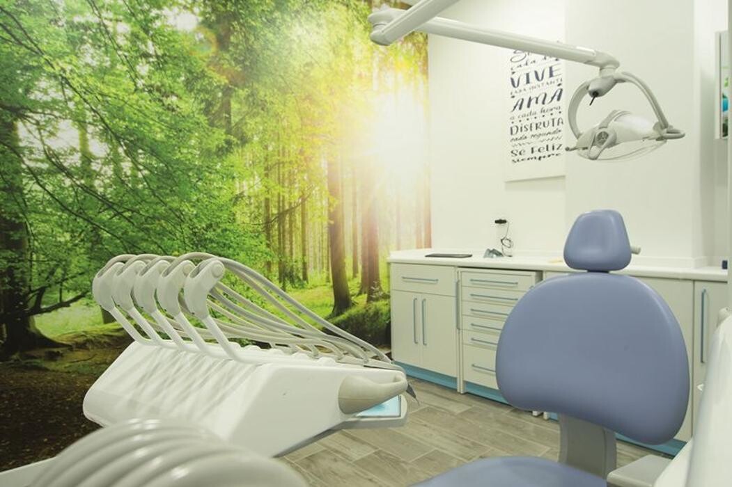 Images Clínica Dental Dr. Molinete