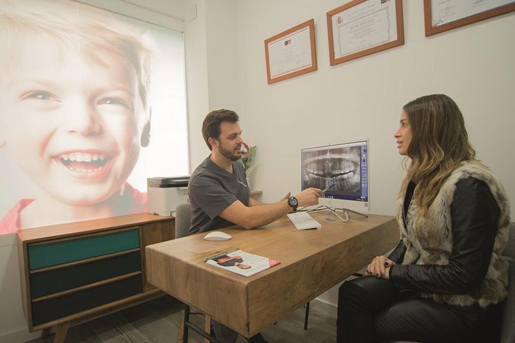 Images Clínica Dental Dr. Molinete
