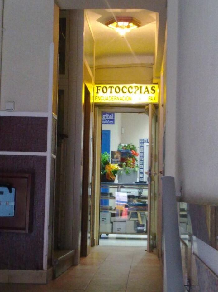 Images Papeleria - Copisteria La Puerta del Ángel