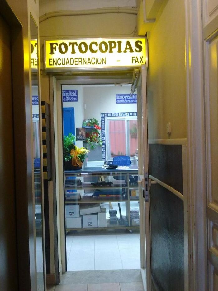 Images Papeleria - Copisteria La Puerta del Ángel