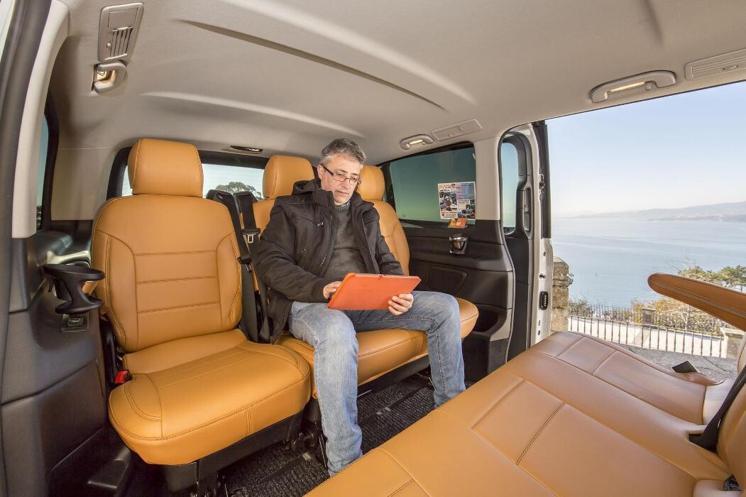 Images TAXI AEROPUERTO VIGO