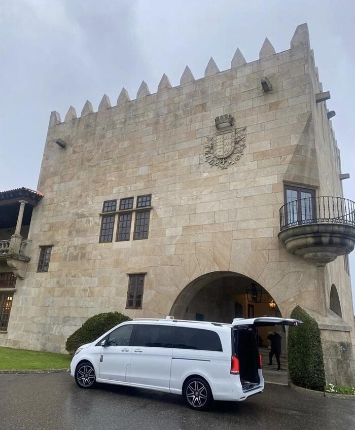 Images TAXI AEROPUERTO VIGO