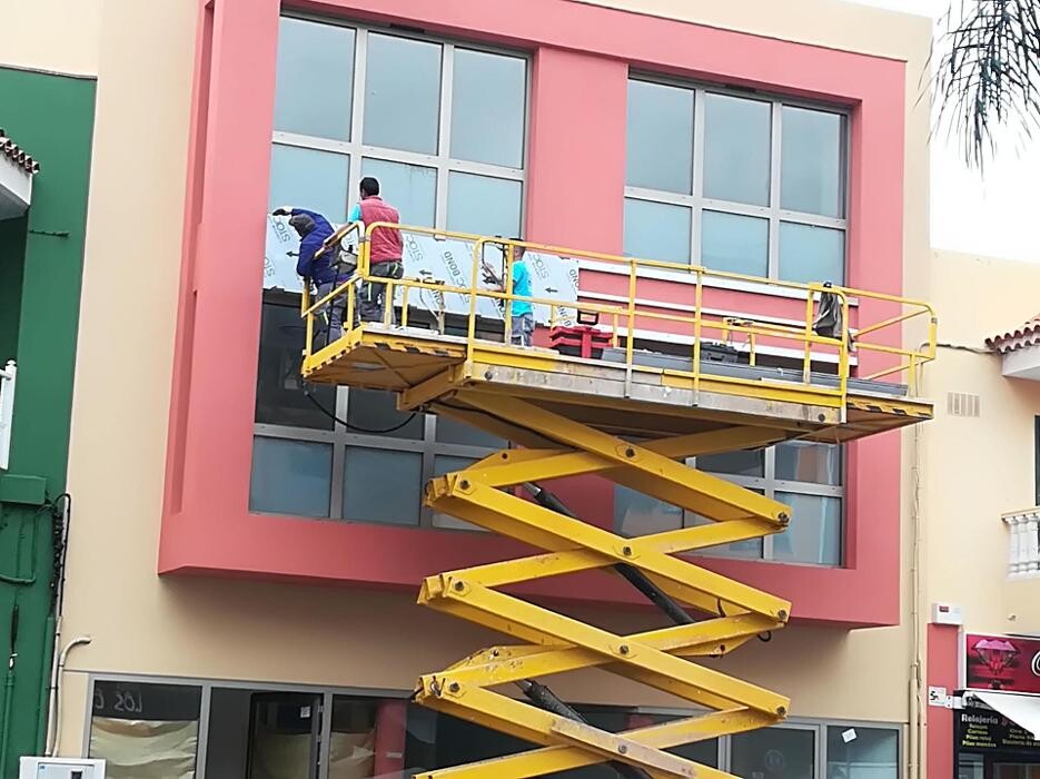 Images ALUMINIOS Y PVC TOMÁS LEÓN