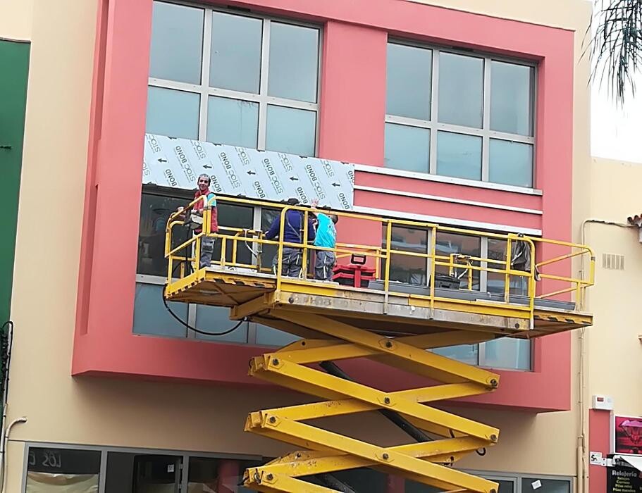 Images ALUMINIOS Y PVC TOMÁS LEÓN