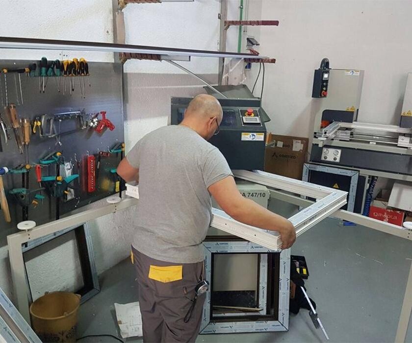 Images ALUMINIOS Y PVC TOMÁS LEÓN