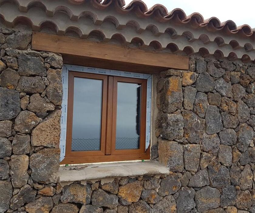 Images ALUMINIOS Y PVC TOMÁS LEÓN