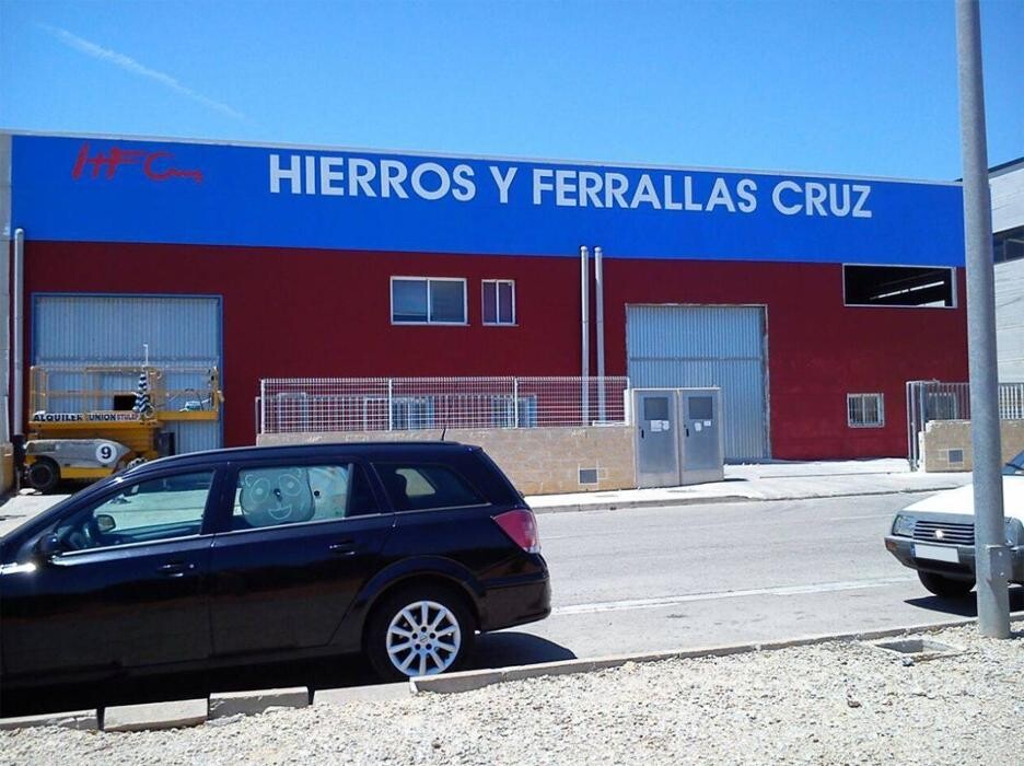Images Hierros y Ferrallas Cruz