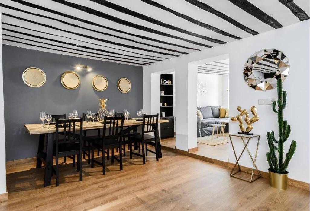 Images Golden Visa Camila Bayon