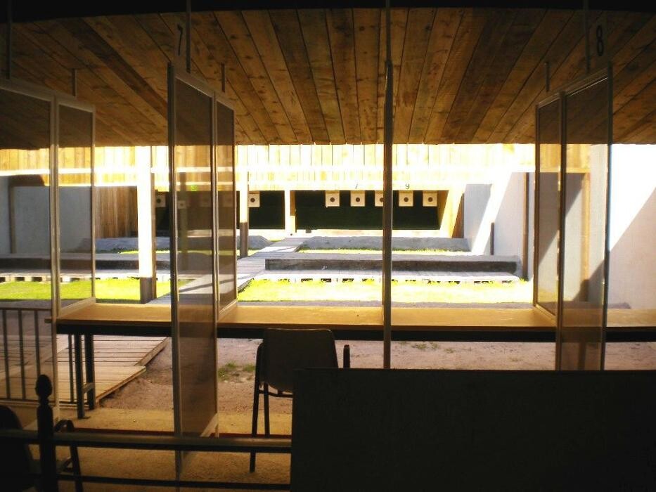 Images Extremadura de Tiro La Encina S.L.