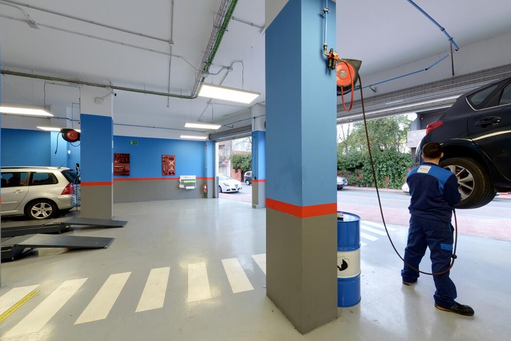 Images Euromaster Pozuelo Estación