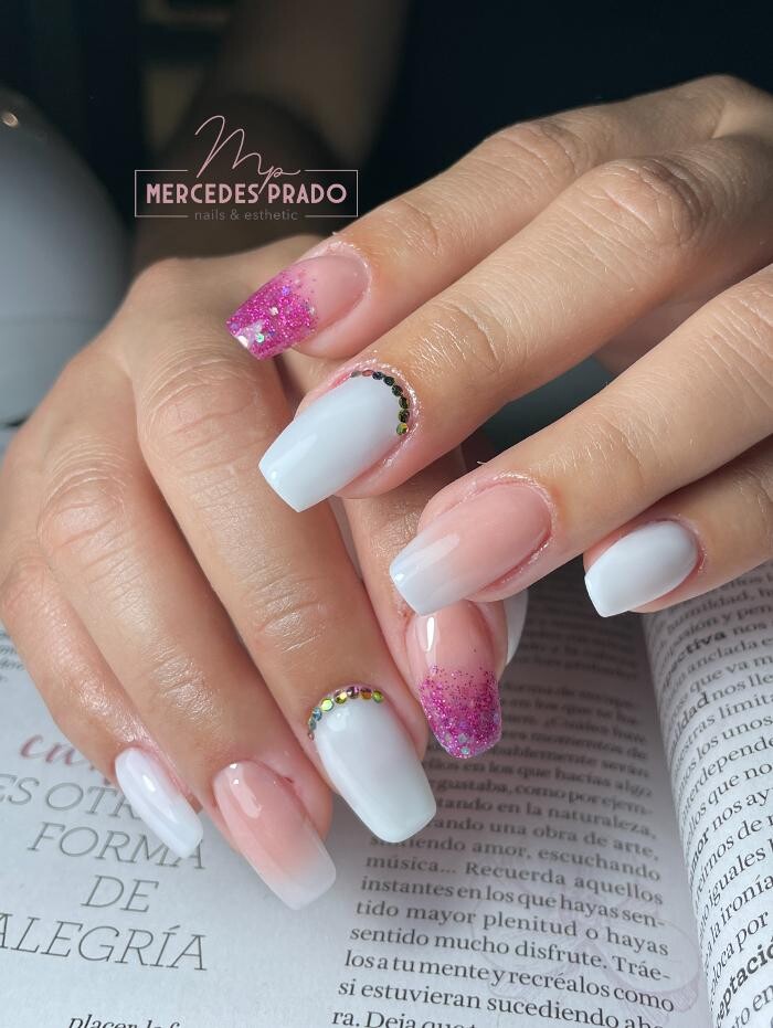 Images Mercedes Prado Nails & Esthetic
