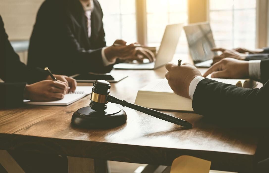 Images Planes y López Abogados