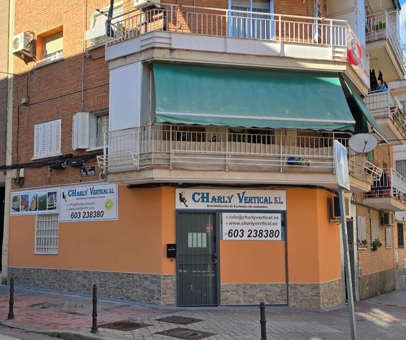 Images Charly Vertical Obras Sl.