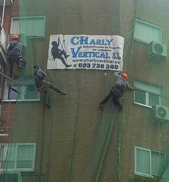Images Charly Vertical Obras Sl.